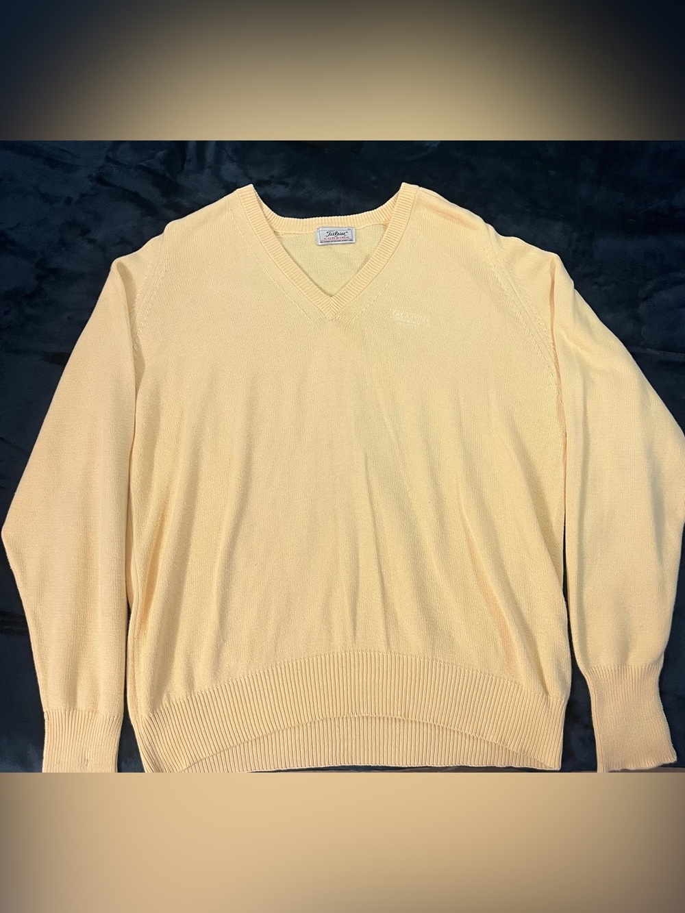 Titleist Men's V-Neck Sweater in Pale Yellow